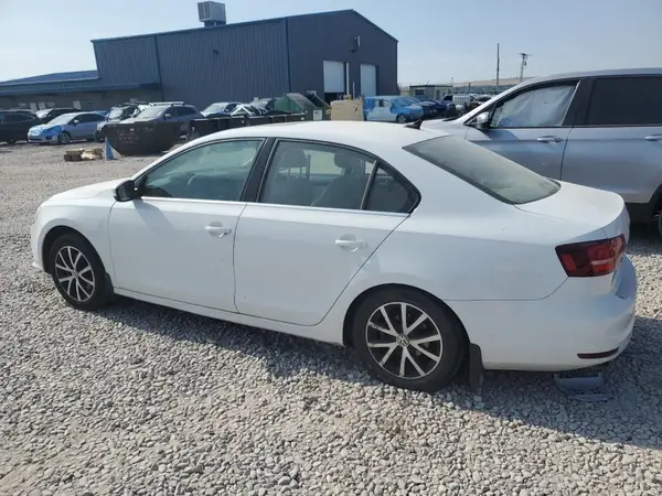 3VWDB7AJ2HM387135 2017 VOLKSWAGEN JETTA - Image 2