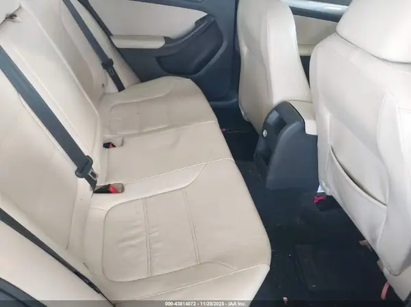 3VWDB7AJ2HM390326 2017 VOLKSWAGEN JETTA - Image 8