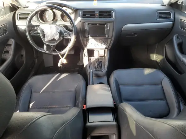 3VWDB7AJ2HM390469 2017 VOLKSWAGEN JETTA - Image 8