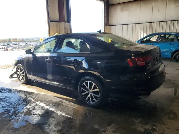 3VWDB7AJ2HM392805 2017 VOLKSWAGEN JETTA - Image 2
