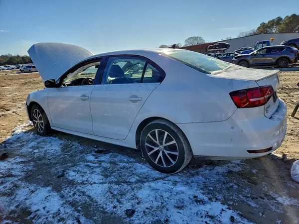 3VWDB7AJ2HM398815 2017 VOLKSWAGEN JETTA - Image 2