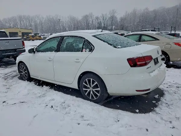 3VWDB7AJ2JM207433 2018 VOLKSWAGEN JETTA - Image 2