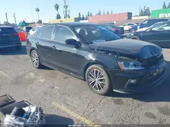 3VWDB7AJ2JM211319 2018 VOLKSWAGEN JETTA