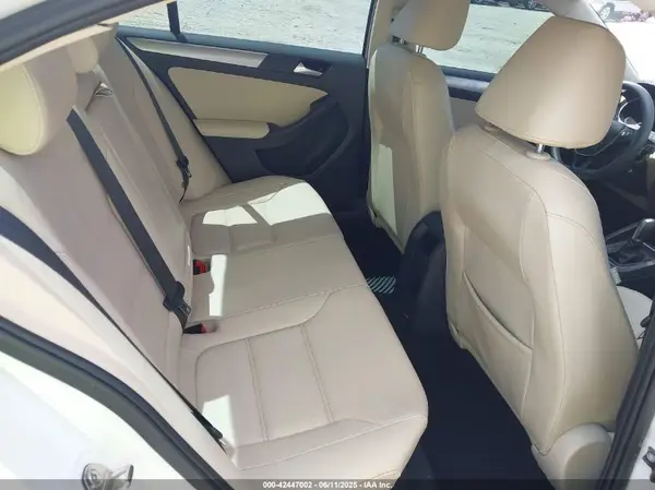 3VWDB7AJ2JM223910 2018 VOLKSWAGEN JETTA - Image 8