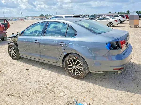 3VWDB7AJ2JM235765 2018 VOLKSWAGEN JETTA - Image 2