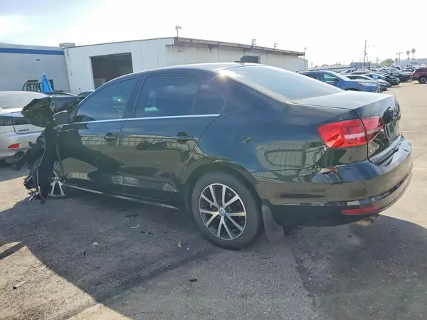 3VWDB7AJ2JM259631 2018 VOLKSWAGEN JETTA - Image 2