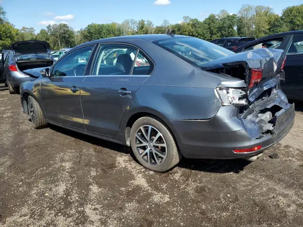3VWDB7AJ3HM207211 2017 VOLKSWAGEN JETTA - Image 2