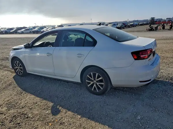 3VWDB7AJ3HM233551 2017 VOLKSWAGEN JETTA - Image 2