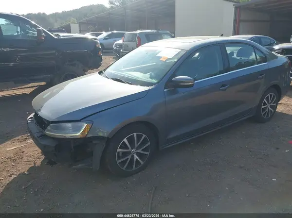 3VWDB7AJ3HM234828 2017 VOLKSWAGEN JETTA - Image 2