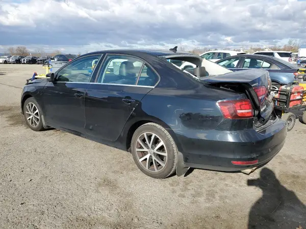 3VWDB7AJ3HM239513 2017 VOLKSWAGEN JETTA - Image 2
