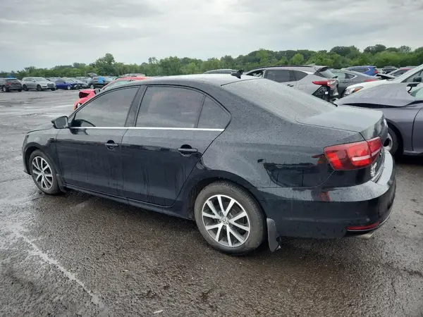 3VWDB7AJ3HM242220 2017 VOLKSWAGEN JETTA - Image 2