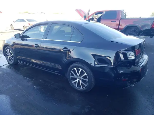 3VWDB7AJ3HM245084 2017 VOLKSWAGEN JETTA - Image 2