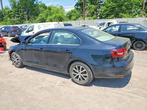 3VWDB7AJ3HM250964 2017 VOLKSWAGEN JETTA - Image 2