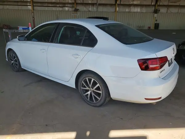 3VWDB7AJ3HM256974 2017 VOLKSWAGEN JETTA - Image 2