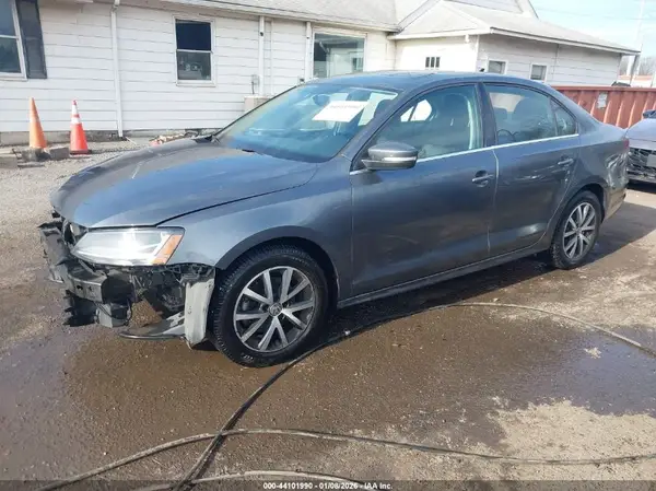 3VWDB7AJ3HM272477 2017 VOLKSWAGEN JETTA - Image 2