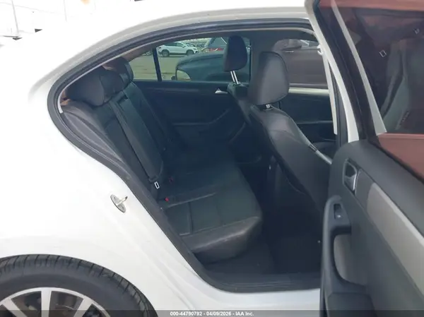 3VWDB7AJ3HM273192 2017 VOLKSWAGEN JETTA - Image 8