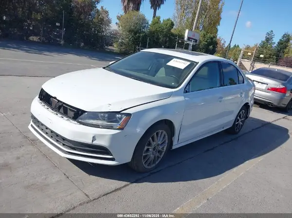 3VWDB7AJ3HM274651 2017 VOLKSWAGEN JETTA - Image 2