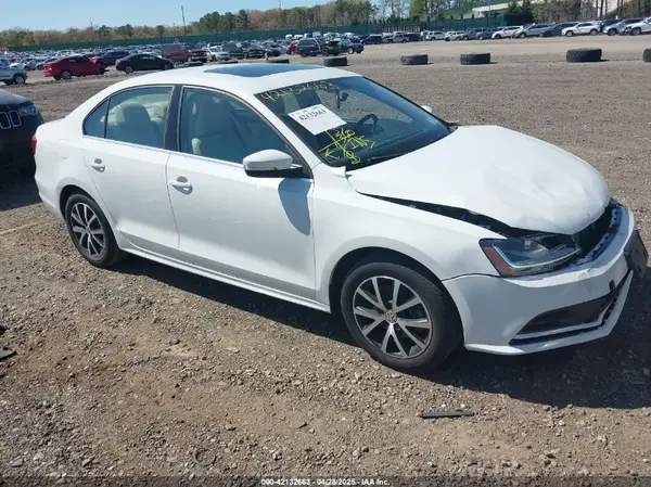 3VWDB7AJ3HM276271 2017 VOLKSWAGEN JETTA - Image 1