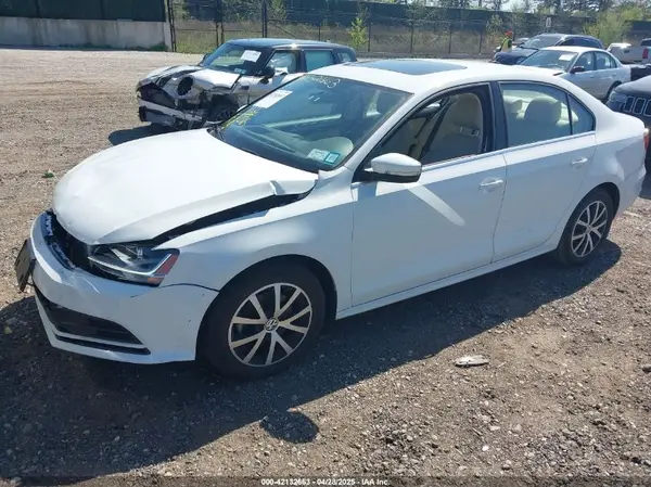 3VWDB7AJ3HM276271 2017 VOLKSWAGEN JETTA - Image 2