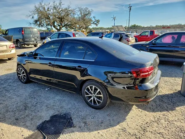3VWDB7AJ3HM279994 2017 VOLKSWAGEN JETTA - Image 2