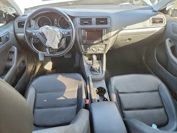 3VWDB7AJ3HM279994 2017 VOLKSWAGEN JETTA - Image 8