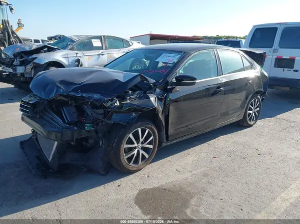 3VWDB7AJ3HM282930 2017 VOLKSWAGEN JETTA - Image 2