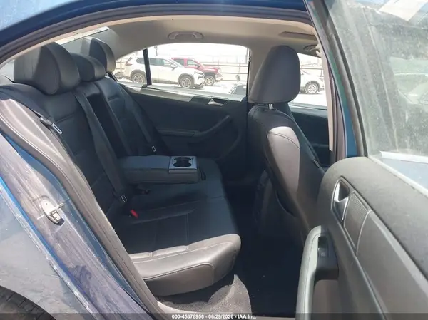 3VWDB7AJ3HM289585 2017 VOLKSWAGEN JETTA - Image 8