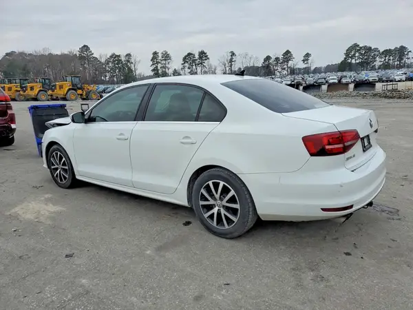 3VWDB7AJ3HM289974 2017 VOLKSWAGEN JETTA - Image 2