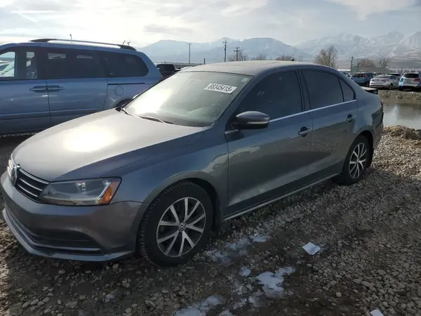 3VWDB7AJ3HM291904 2017 VOLKSWAGEN JETTA - Image 1