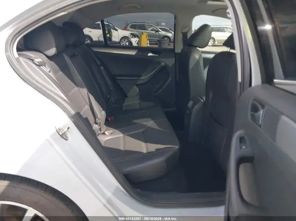 3VWDB7AJ3HM295287 2017 VOLKSWAGEN JETTA - Image 8