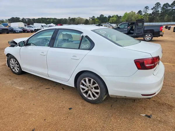3VWDB7AJ3HM311682 2017 VOLKSWAGEN JETTA - Image 2