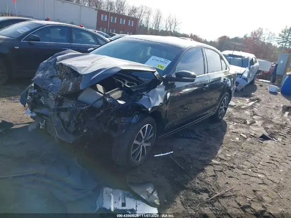 3VWDB7AJ3HM318745 2017 VOLKSWAGEN JETTA - Image 2