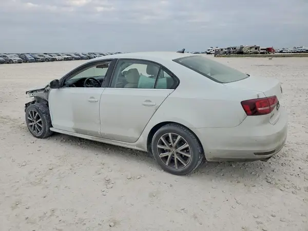 3VWDB7AJ3HM321211 2017 VOLKSWAGEN JETTA - Image 2
