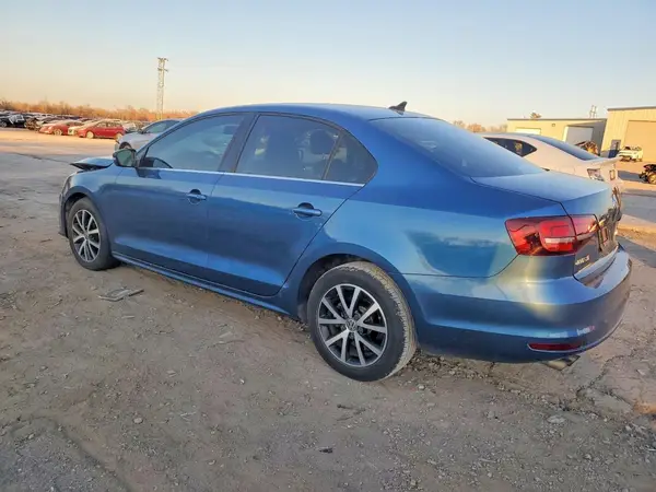 3VWDB7AJ3HM328417 2017 VOLKSWAGEN JETTA - Image 2
