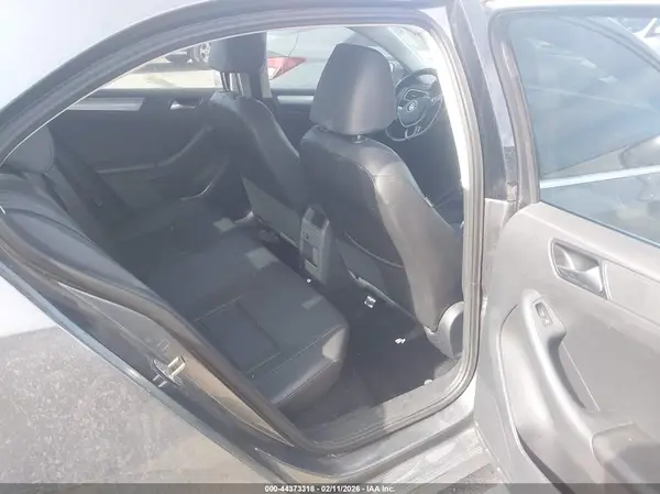 3VWDB7AJ3HM331673 2017 VOLKSWAGEN JETTA - Image 8