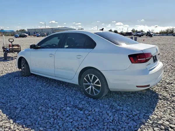 3VWDB7AJ3HM332239 2017 VOLKSWAGEN JETTA - Image 2