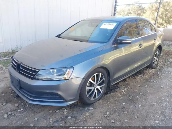 3VWDB7AJ3HM346254 2017 VOLKSWAGEN JETTA - Image 2