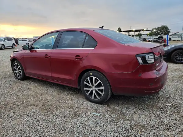 3VWDB7AJ3HM354810 2017 VOLKSWAGEN JETTA - Image 2