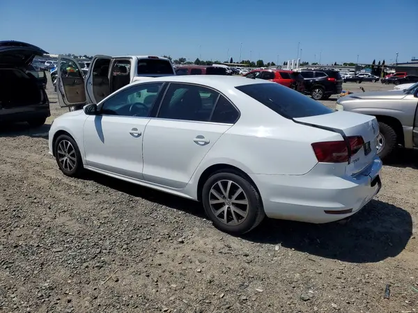 3VWDB7AJ3HM363460 2017 VOLKSWAGEN JETTA - Image 2