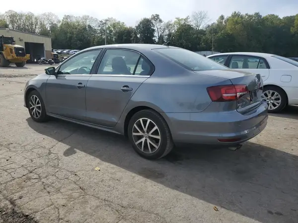 3VWDB7AJ3HM367377 2017 VOLKSWAGEN JETTA - Image 2