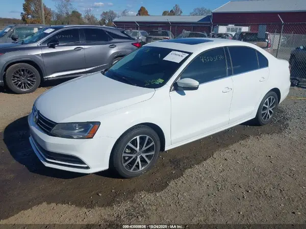 3VWDB7AJ3HM374510 2017 VOLKSWAGEN JETTA - Image 2