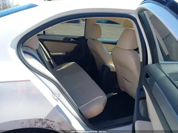 3VWDB7AJ3HM376953 2017 VOLKSWAGEN JETTA - Image 8