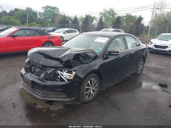 3VWDB7AJ3HM383370 2017 VOLKSWAGEN JETTA - Image 2