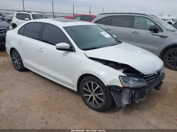 3VWDB7AJ3HM386379 2017 VOLKSWAGEN JETTA - Image 1