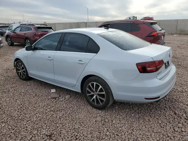 3VWDB7AJ3HM390061 2017 VOLKSWAGEN JETTA - Image 2
