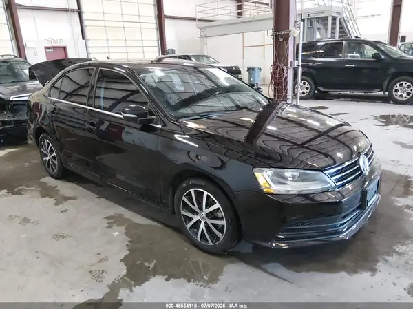 3VWDB7AJ3HM391601 2017 VOLKSWAGEN JETTA - Image 1