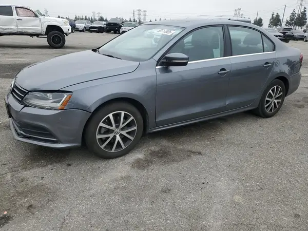 3VWDB7AJ3HM392800 2017 VOLKSWAGEN JETTA - Image 1