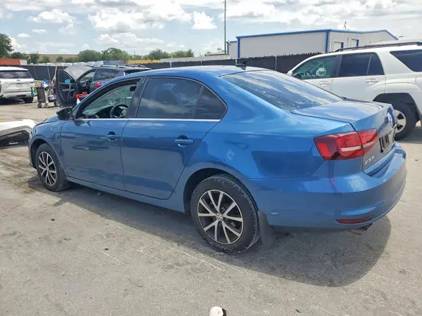 3VWDB7AJ3HM410910 2017 VOLKSWAGEN JETTA - Image 2