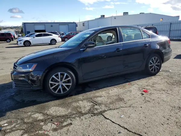 3VWDB7AJ3JM204900 2018 VOLKSWAGEN JETTA - Image 1