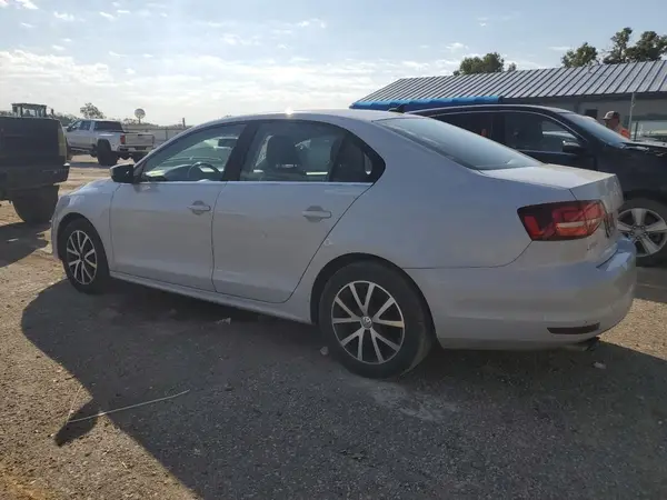 3VWDB7AJ3JM217663 2018 VOLKSWAGEN JETTA - Image 2